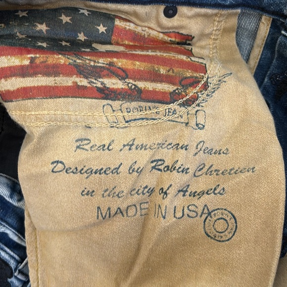 Robin’s Jean - Picture 14 of 15